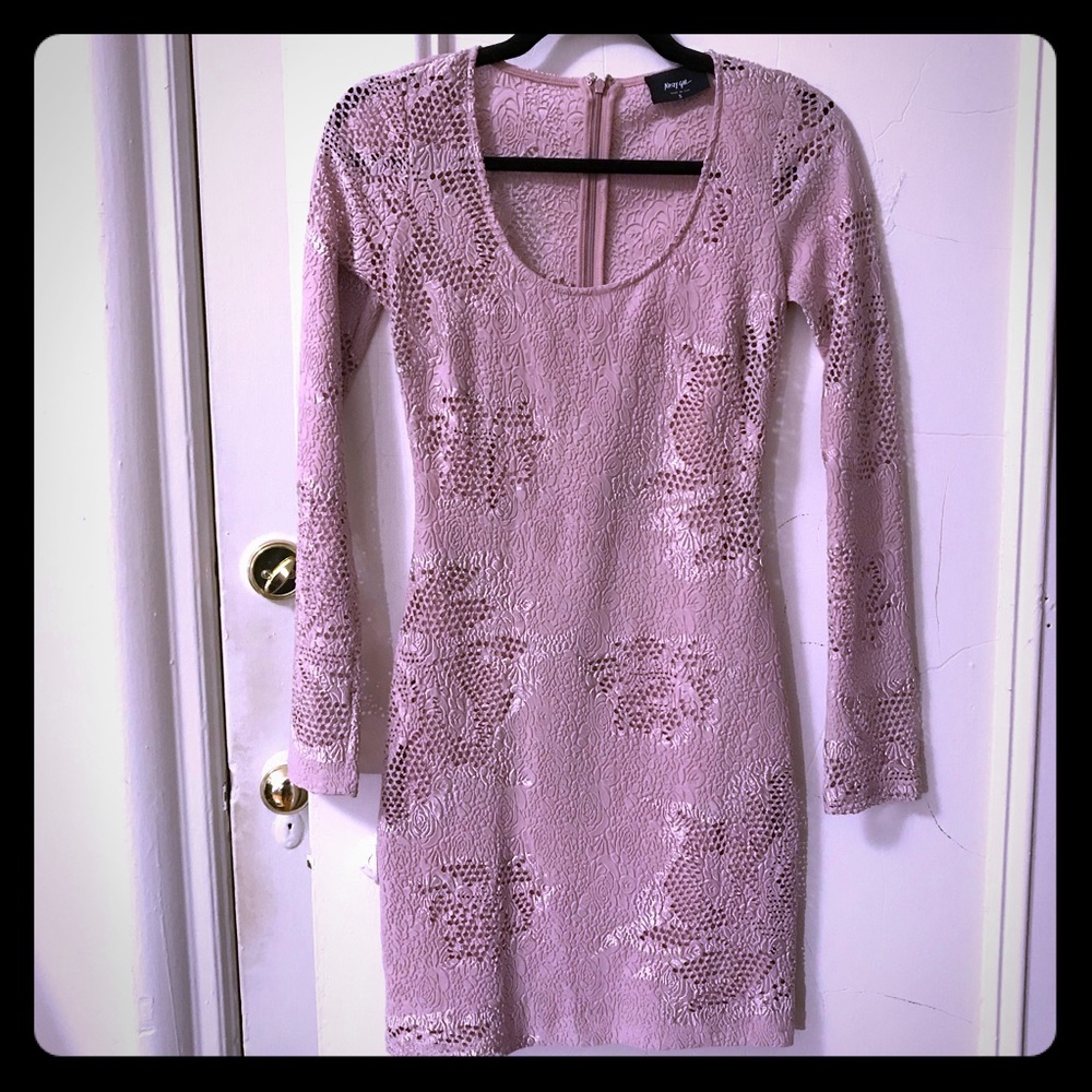 ✨3/$12✨ Nasty Gal lacy bodycon dress